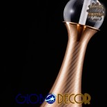 GLOBOSTAR® JADORE 01232 Μοντέρνο Κρεμαστό Φωτιστικό Οροφής LED 5W 400lm 120° AC 220-240V IP20 Θερμό Λευκό 2700K - Lumileds SMD Chip - Χρυσό & Διάφανο - Μ8 x Π8 x Υ26cm - 2 Χρόνια Εγγύηση