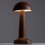 GloboStar® COCO 76513 Επαναφορτιζόμενο Επιτραπέζιο Φωτιστικό Πορτατίφ LED 1.5W 105lm 120° DC 5V IP44 Θερμό Λευκό 2700K Dimmable Καφέ Αλουμίνιο - Μ10 x Π10 x Υ22cm - 2 Xρόνια Εγγύηση