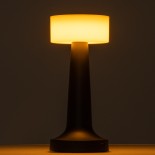 GloboStar® NANNA 76471 Επαναφορτιζόμενο Επιτραπέζιο Φωτιστικό Πορτατίφ LED 1.5W 105lm 120° DC 5V IP44 CCT Ultra Θερμό 1500K - Φυσικό Λευκό 4500K - Ψυχρό Λευκό 6000K Dimmable Λευκό Πλαστικό - Μ9 x Π9 x Υ21cm - 2 Χρόνια Εγγύηση