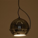 GloboStar® GLASSO 60928 Μοντέρνο Κρεμαστό Φωτιστικό Οροφής Μονόφωτο 1 x E27 Φιμέ Καθρεπτιζέ Νίκελ Γυάλινη Μπάλα με Μεταλλικό Επιχρωμιωμένο Σώμα Φ27 x Υ52cm