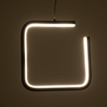 GLOBOSTAR® CEROBA 61308 Μοντέρνο Κρεμαστό Φωτιστικό Οροφής LED 12W 1320lm 360° AC 220-240V IP20 Ρυθμιζόμενο Λευκό CCT με On/Off 2700K/4500K/6000K - Lumileds SMD Chip - Μαύρο Ματ - Μ22 x Π2 x Υ22cm - 3 Χρόνια Εγγύηση