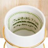 GloboStar® Artificial Garden IKARIA 20472 Επιτοίχιο Πήλινο Κεραμικό Κασπώ Γλάστρα με Ξύλινη Βάση - Flower Pot Μπεζ με Λευκό & Χρυσό Φ13cm x Υ23cm 