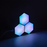 GloboStar® DIGIOCTA 90447 Σετ 3 Ψηφιακων LED RGB Φωτιστικών Κυψελών με Ψηφιακό Controller με WiFi Smart APP & Ασύρματο Χειριστήριο RF 2.4Ghz - LED SMD 5050 4.5W/Σετ 42PIXEL/Σετ 360lm/Σετ 120° DC 5V με USB 2.0 IP20 Πολύχρωμο RGB - Dimmable - Μ10.5 x Π10.5 