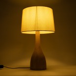 GloboStar® BERKBAY 02319 Boho Επιτραπέζιο Φωτιστικό Πορτατίφ Μονόφωτο 1 x E27 IP20 Μπεζ Ξύλο με Μπεζ Ύφασμα - Μ32 x Π32 x Υ55cm
