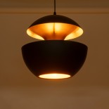 GloboStar® SEVILLE 01269 Μοντέρνο Κρεμαστό Φωτιστικό Καμπάνα Μονόφωτο 1 x E27 IP20 Μαύρο & Χρυσό Μέταλλο - Μ35 x Π35 x Υ35cm