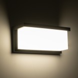 GLOBOSTAR® CITYSCAPE 60699 Φωτιστικό Τοίχου - Απλίκα Εσωτερικού/Εξωτερικού Χώρου LED 18W 1890lm 120° AC175-265V Αδιάβροχο IP65 - Πλαστικό Σώμα - Φυσικό λευκό 4500K - Μ23.5 x Π11 x Υ10cm - Μαύρο - Bridgelux Chip - 3 Χρόνια Εγγύηση