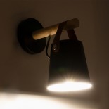 GloboStar® AMY 00947 Μοντέρνο Επιτοίχιο Φωτιστικό Απλίκα Μονόφωτο 1 x E27 IP20 Μαύρο Μέταλλο, Μπεζ Ξύλο με Καφέ Δέρμα - Μ13 x Π22 x Υ25.5cm