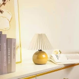 GloboStar® LISBON 204-0155 Μοντέρνο Eπιτραπέζιο Φωτιστικό Μονόφωτο 1 x e27 led IP20 Κίτρινο Μέταλλο - Μ22 x Π22 x Υ38cm