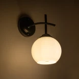 GloboStar® ISEN 01157 Μοντέρνο Επιτοίχιο Φωτιστικό Απλίκα Μονόφωτο 1 x E27 IP20 Μαύρο Μέταλλο με Λευκό Γυαλί - Μ25 x Π15 x Υ30cm