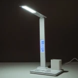 GLOBOSTAR® ZENTIME 76554 Μοντέρνο Επιτραπέζιο Φωτιστικό Γραφείου με Ασύρματη Φόρτιση 15W 3A & Ψηφιακό Ρολόι LED 3.5W 350lm 120° DC 5V με USB-C IP20 Ρυθμιζόμενο Λευκό CCT με Αφή 2700K/4500K/6000K Dimmable - Sanan SMD Chip - Λευκό- Μ19.5 x Π25 x Υ50cm - 2 Χ