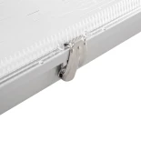 GLOBOSTAR® VIGAS 90613 Γραμμικό Βιομηχανικό Φωτιστικό Σκαφάκι Tri-Proof με Μεταλλικά Clips για 2 x Λάμπες T8 G13 90cm Τύπου Φθορίου LED Τροφοδοσίας Ενός Άκρου 120° AC 220-240V Αδιάβροχο IP65 - Γκρι με Διάφανο Κάλυμμα Πλαστικό PC - Μ126 x Π11.5 x Υ9cm