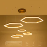 kelvo® LEXAGON 61398 Μοντέρνο Κρεμαστό Φωτιστικό Οροφής LED 120W 12000lm 200° AC 220-240V IP20 Ρυθμιζόμενο Λευκό CCT με Χειριστήριο από 2700K έως 6000K Dimmable - Lumileds SMD Chip - Χρυσό Βούρτσας - Μ110 x Π90 x Υ110cm - 3 Χρόνια Εγγύηση