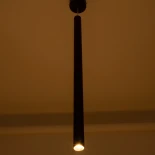 kelvo® CANAL KLV-101-0073 Κρεμαστό Φωτιστικό Οροφής LED 7W 700lm 36° AC 220-240V IP20 Θερμό Λευκό 2700K - Bridgelux COB Chip & TÜV SÜD Driver - Μαύρο Ματ - Μ4 x Π4 x Υ80cm - 5 Χρόνια Εγγύηση