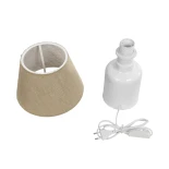 GLOBOSTAR® CIA 204-0082 Μοντέρνο Επιτραπέζιο Φωτιστικό Πορτατίφ με Ντουί 1 x E27 AC 220-240V IP20 - Λευκό & Μπεζ - Μ24 x Π24 x Υ31cm