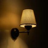 GLOBOSTAR® PAM 204-0112 Μοντέρνο Φωτιστικό Τοίχου - Απλίκα με Ντουί 1 x E27 AC 220-240V IP20 - Μαύρο & Μπεζ - Μ23 x Π23 x Υ17cm