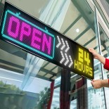 GLOBOSTAR® MATRIX GLB-106-0011 Εύκαμπτη Κυλιόμενη Ψηφιακή Επιγραφή 93x20cm P4.5 192x32 Pixel LED 20W AC 220-240V Αδιάβροχο IP65 Πολύχρωμο RGB - Bluetooth Control μέσω iPIXEL APP - Μ93 x Π0.2 x Υ20cm - 2 Χρόνια Εγγύηση