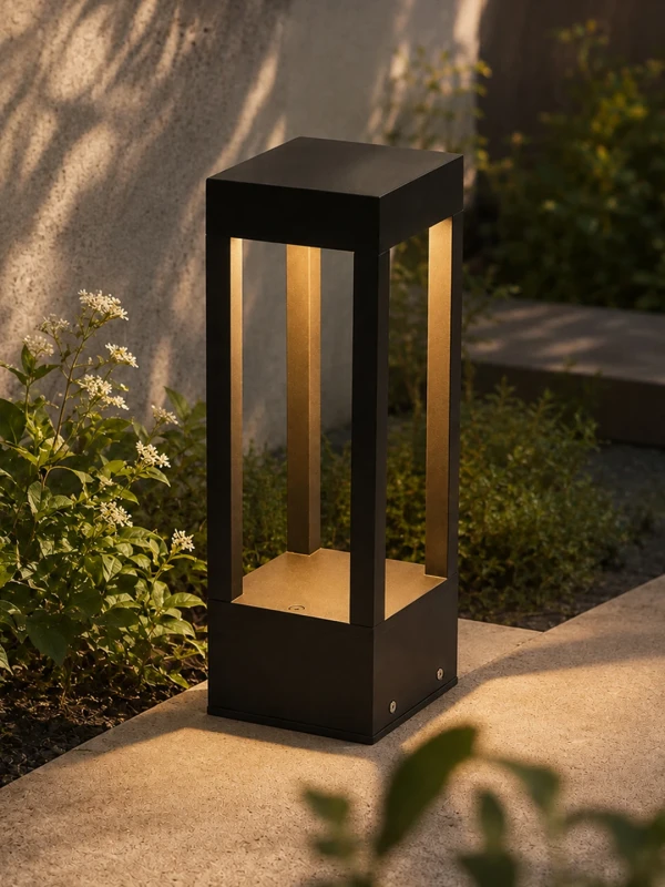 GLOBOSTAR® PRISM GLB-103-0019 Φωτιστικό Κολωνάκι Κήπου LED 8W 720lm 90° AC 220-240V Αδιάβροχο IP65 Θερμό Λευκό 2700K - Sanan SMD Chip - Μαύρο Ματ - Μ11 x Π11 x Υ30cm - 3 Χρόνια Εγγύηση