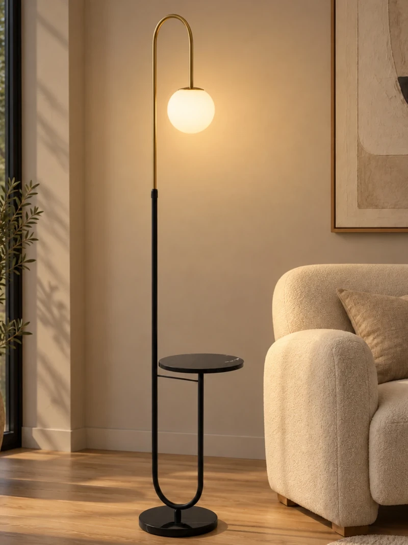 kelvo® CORDELIA KLV-102-0006 Επιδαπέδιο Φωτιστικό για Λάμπα με Ντουί 1 x E27 AC 220-240V IP20 - Μαύρο Ματ & Σατινέ Χρυσό Βούρτσας - Μ30 x Π34 x Υ180cm